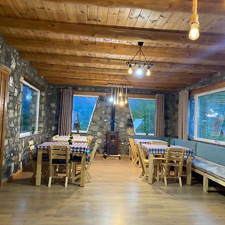 Guesthouse Dritan Tethorja 세스 외부 사진