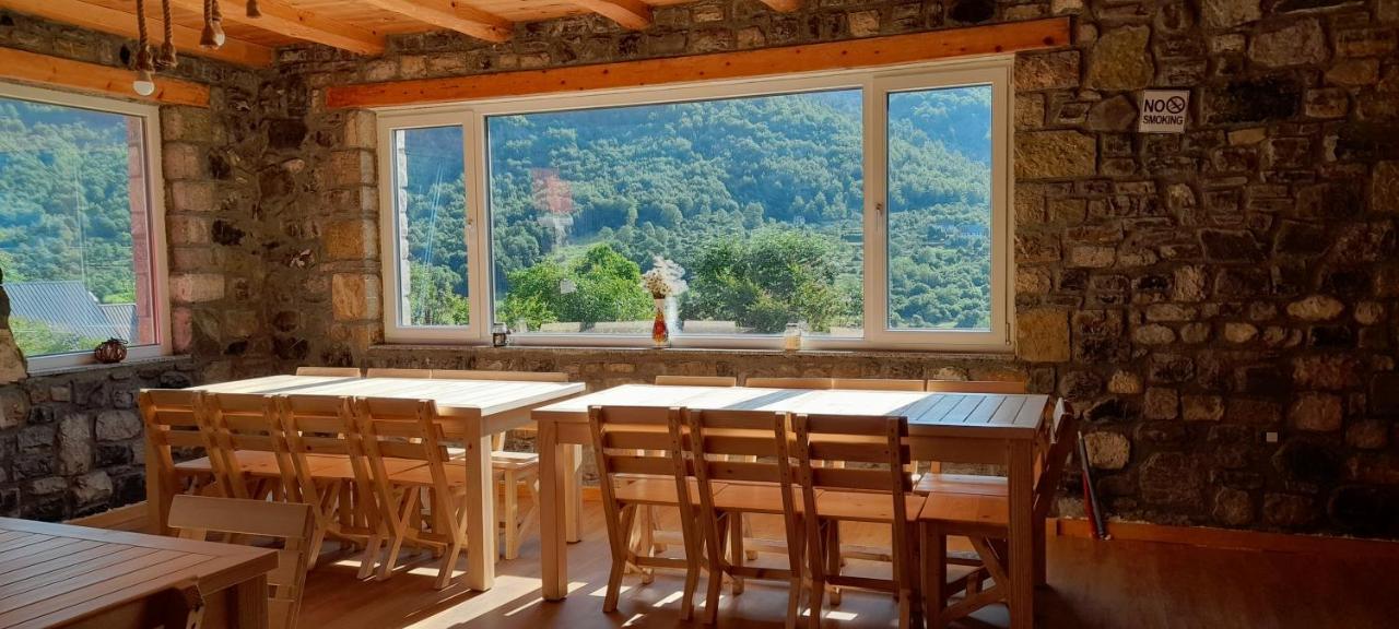 Guesthouse Dritan Tethorja 세스 외부 사진
