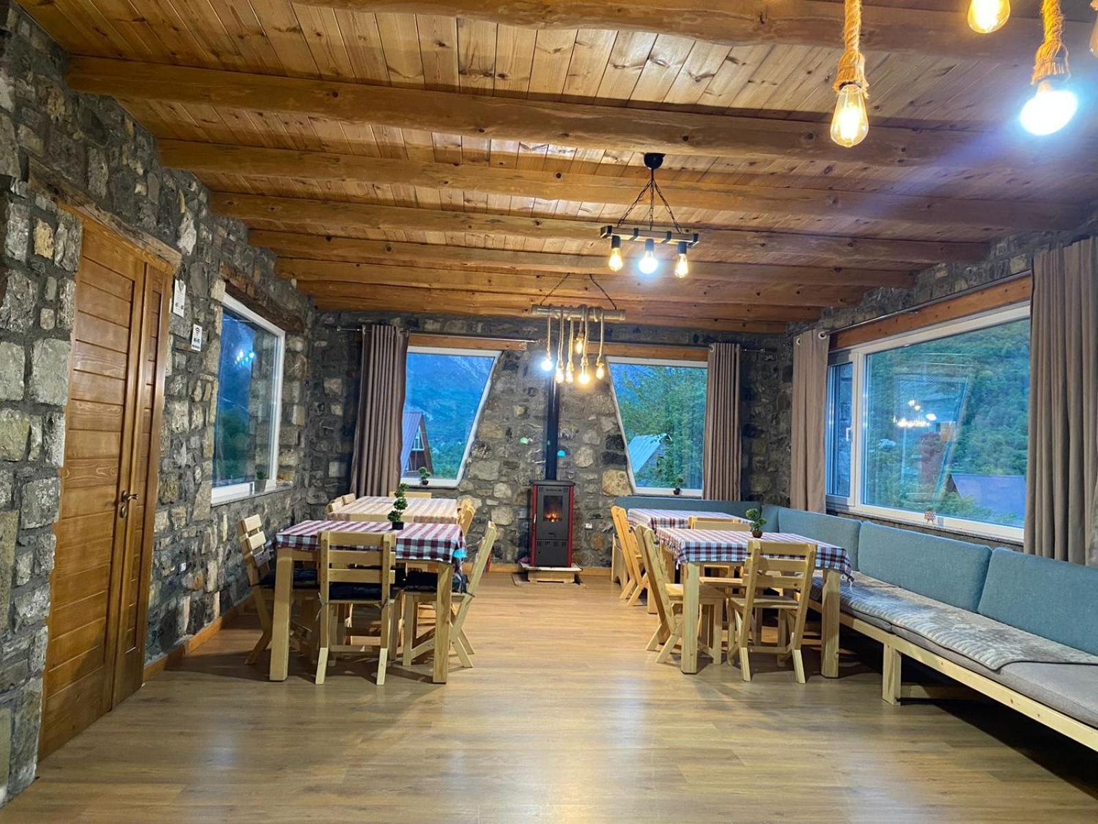 Guesthouse Dritan Tethorja 세스 외부 사진