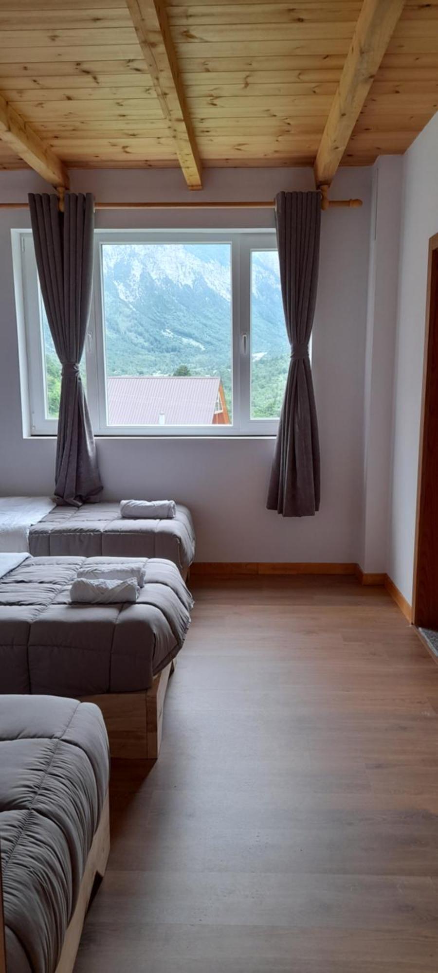 Guesthouse Dritan Tethorja 세스 객실 사진