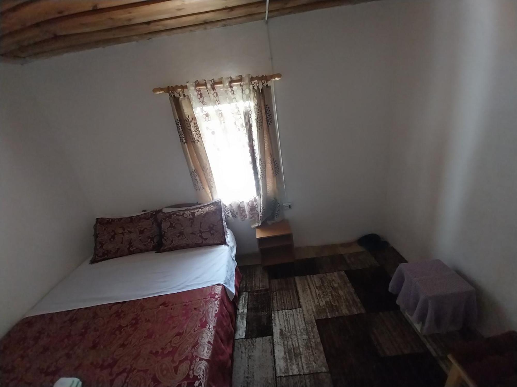 Guesthouse Dritan Tethorja 세스 외부 사진