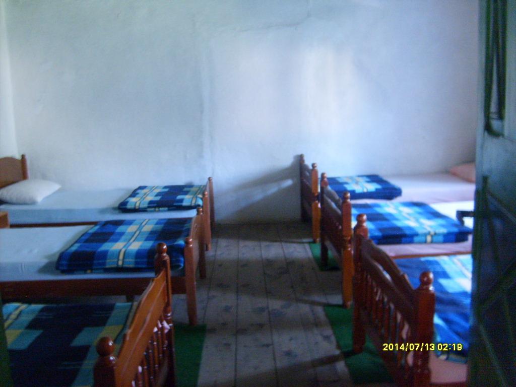 Guesthouse Dritan Tethorja 세스 외부 사진
